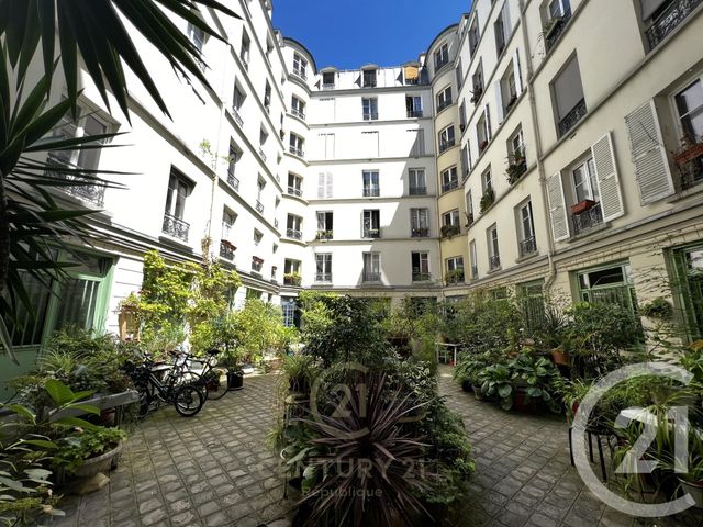  - PARIS - 
