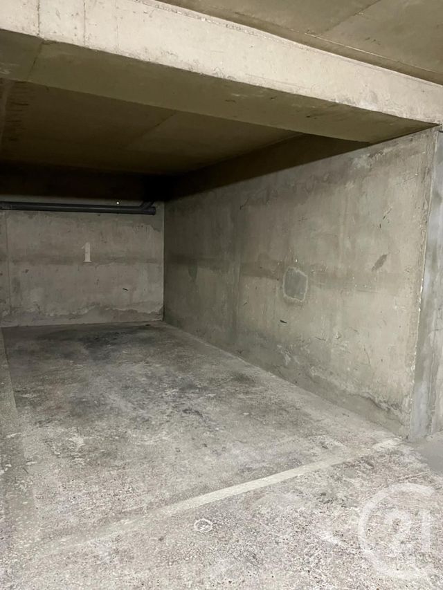 parking à louer - 11.0 m2 - PARIS - 75019 - ILE-DE-FRANCE - Century 21 République
