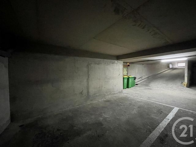 parking à louer - 11.0 m2 - PARIS - 75019 - ILE-DE-FRANCE - Century 21 République