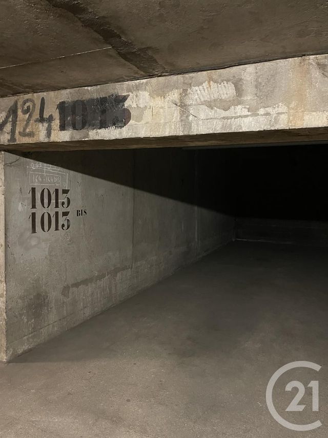 parking à louer - 12.0 m2 - VILLEJUIF - 94 - ILE-DE-FRANCE - Century 21 République