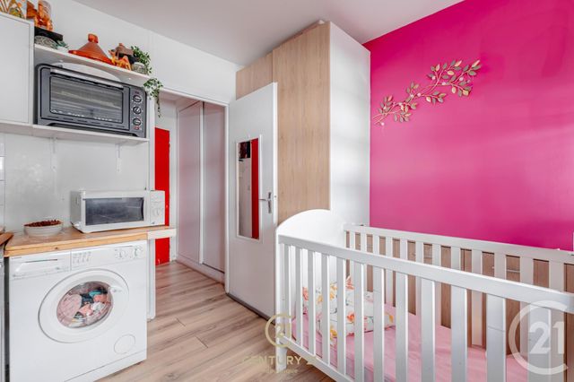 Appartement Studio à vendre - 1 pièce - 15.74 m2 - PARIS - 75019 - ILE-DE-FRANCE - Century 21 République