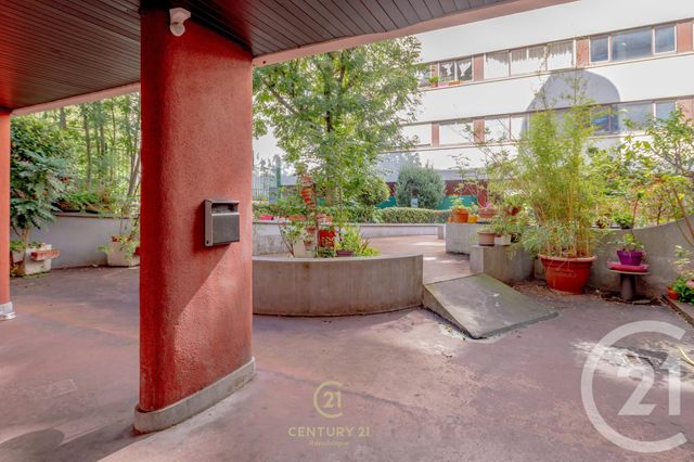 Appartement Studio à vendre - 1 pièce - 15.74 m2 - PARIS - 75019 - ILE-DE-FRANCE - Century 21 République