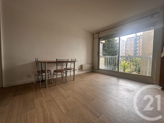 Appartement Studio à louer - 1 pièce - 32.99 m2 - PARIS - 75012 - ILE-DE-FRANCE - Century 21 République