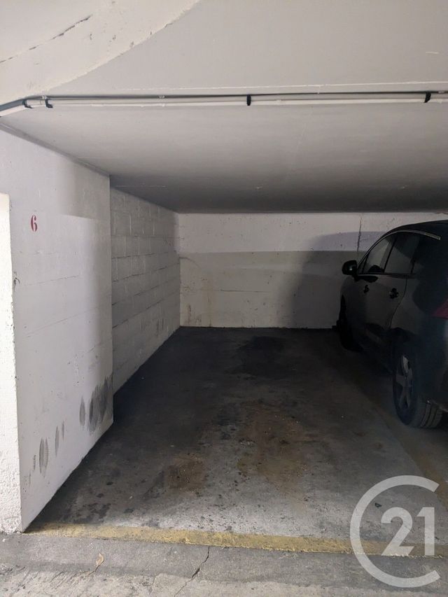 parking - PARIS - 75011