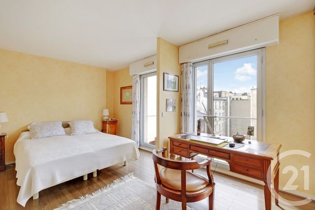 Appartement F5 à vendre - 5 pièces - 96.0 m2 - PARIS - 75010 - ILE-DE-FRANCE - Century 21 République