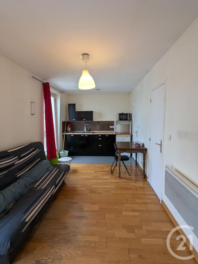 Appartement Studio à louer - 1 pièce - 21.02 m2 - PARIS - 75019 - ILE-DE-FRANCE - Century 21 République