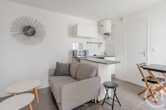 Afficher la photo en grand Appartement F2 à vendre - 2 pièces - 25.77 m2 - PARIS - 75012 - ILE-DE-FRANCE - Century 21 République