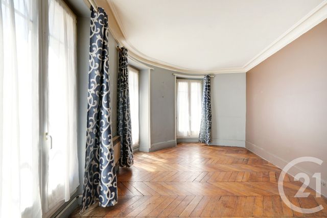 Appartement F3 à vendre - 3 pièces - 66.18 m2 - PARIS - 75010 - ILE-DE-FRANCE - Century 21 République