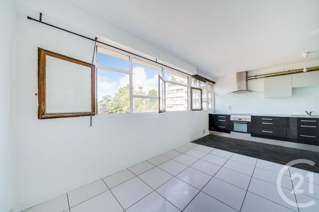 Appartement F3 à vendre - 3 pièces - 75.9 m2 - VILLEJUIF - 94 - ILE-DE-FRANCE - Century 21 République