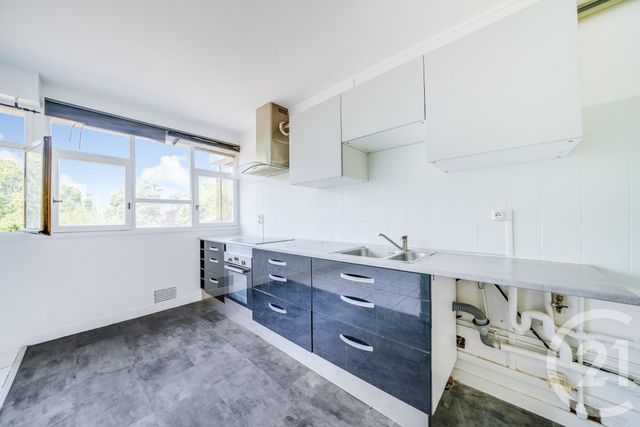 Appartement F3 à vendre - 3 pièces - 75.9 m2 - VILLEJUIF - 94 - ILE-DE-FRANCE - Century 21 République