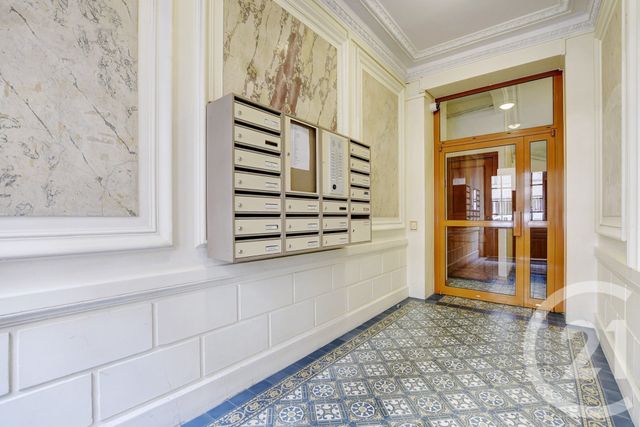 Appartement F3 à vendre - 3 pièces - 68.0 m2 - PARIS - 75019 - ILE-DE-FRANCE - Century 21 République