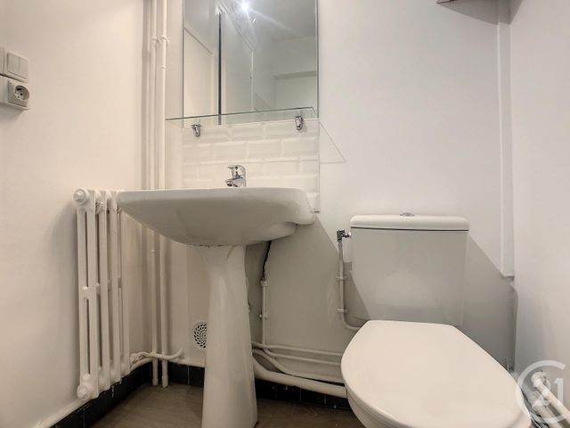 Afficher la photo en grand Appartement Studio à louer - 1 pièce - 32.97 m2 - PARIS - 75012 - ILE-DE-FRANCE - Century 21 République