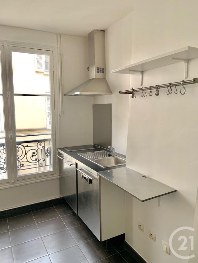 Afficher la photo en grand Appartement F2 à louer - 2 pièces - 49.2 m2 - PARIS - 75010 - ILE-DE-FRANCE - Century 21 République