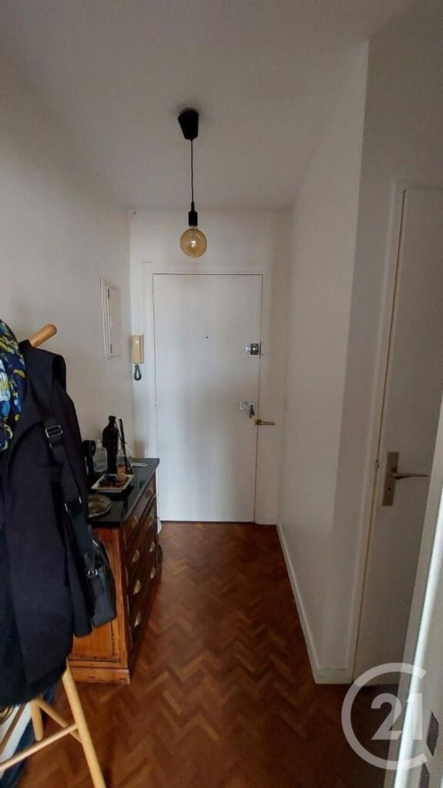 Appartement F1 à vendre - 1 pièce - 33.51 m2 - PARIS - 75011 - ILE-DE-FRANCE - Century 21 République