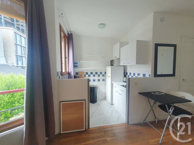 Appartement Studio à louer - 1 pièce - 24.1 m2 - PARIS - 75013 - ILE-DE-FRANCE - Century 21 République
