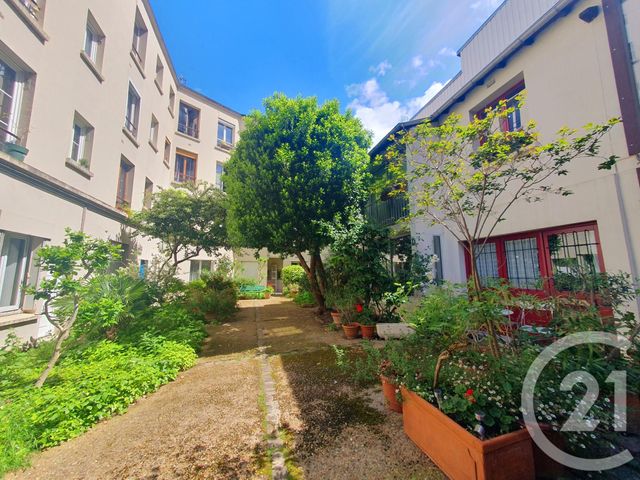 Appartement Studio à louer - 1 pièce - 24.1 m2 - PARIS - 75013 - ILE-DE-FRANCE - Century 21 République