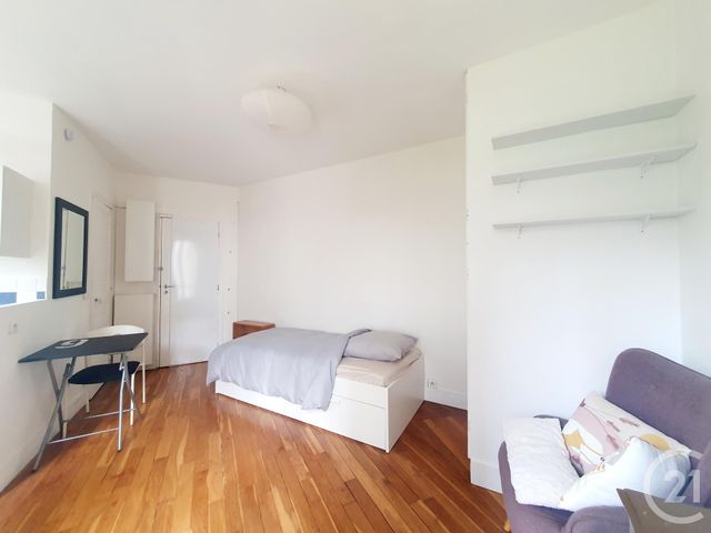 Appartement Studio à louer - 1 pièce - 24.1 m2 - PARIS - 75013 - ILE-DE-FRANCE - Century 21 République