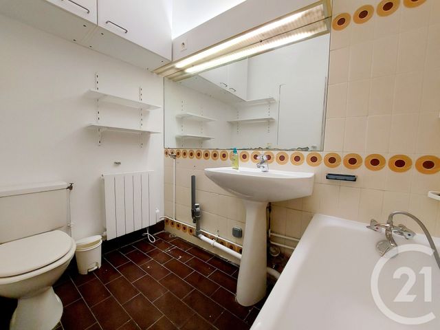 Appartement T1 à louer - 1 pièce - 30.07 m2 - PARIS - 75013 - ILE-DE-FRANCE - Century 21 République