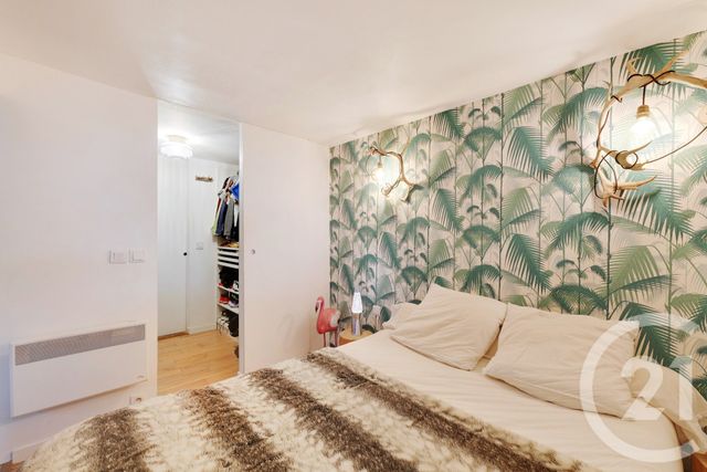 Appartement F2 à vendre - 2 pièces - 52.3 m2 - PARIS - 75011 - ILE-DE-FRANCE - Century 21 République