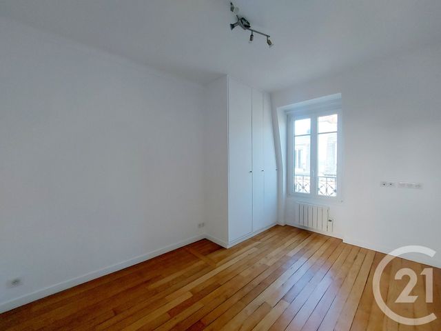 Appartement T2 à louer - 2 pièces - 33.51 m2 - PARIS - 75013 - ILE-DE-FRANCE - Century 21 République