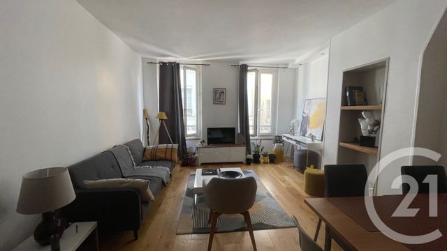 Appartement F2 à louer - 2 pièces - 45.3 m2 - PARIS - 75011 - ILE-DE-FRANCE - Century 21 République