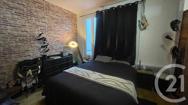 Appartement F2 à louer - 2 pièces - 45.3 m2 - PARIS - 75011 - ILE-DE-FRANCE - Century 21 République