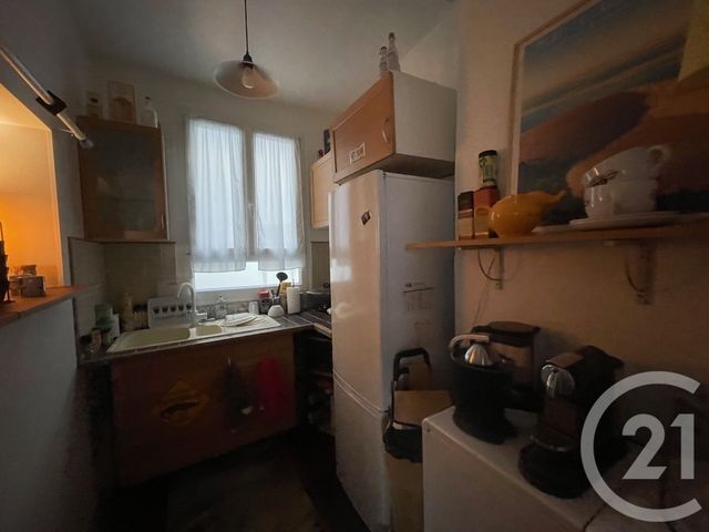 Appartement F2 à louer - 2 pièces - 45.3 m2 - PARIS - 75011 - ILE-DE-FRANCE - Century 21 République