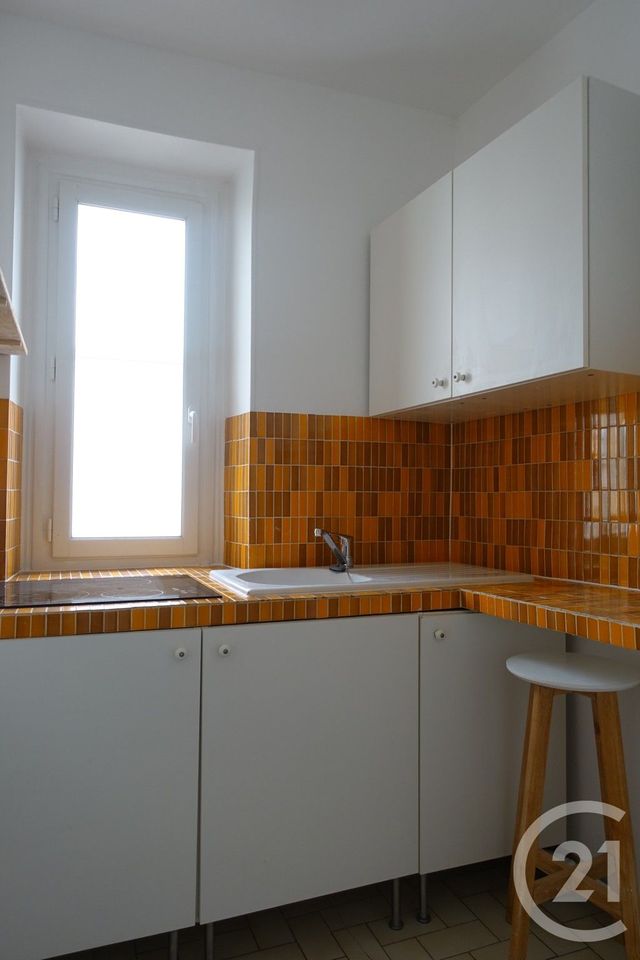 Appartement F2 à louer - 2 pièces - 31.05 m2 - PARIS - 75012 - ILE-DE-FRANCE - Century 21 République