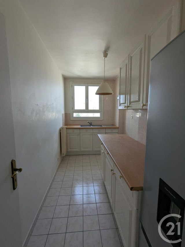 Appartement T2 à louer - 2 pièces - 49.73 m2 - PARIS - 75019 - ILE-DE-FRANCE - Century 21 République