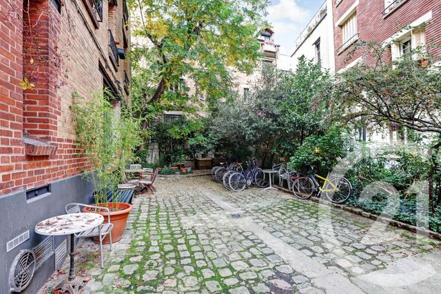 Appartement Loft à vendre - 3 pièces - 73.9 m2 - PARIS - 75020 - ILE-DE-FRANCE - Century 21 République