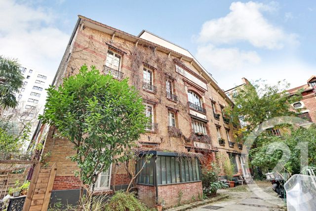 Appartement Loft à vendre - 3 pièces - 73.9 m2 - PARIS - 75020 - ILE-DE-FRANCE - Century 21 République