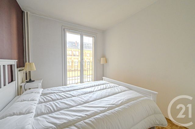 Appartement T2 à louer - 2 pièces - 35.7 m2 - PARIS - 75013 - ILE-DE-FRANCE - Century 21 République