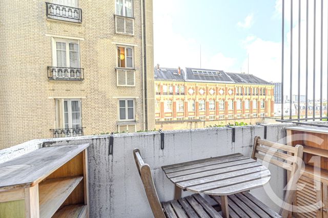 Appartement T2 à louer - 2 pièces - 35.7 m2 - PARIS - 75013 - ILE-DE-FRANCE - Century 21 République