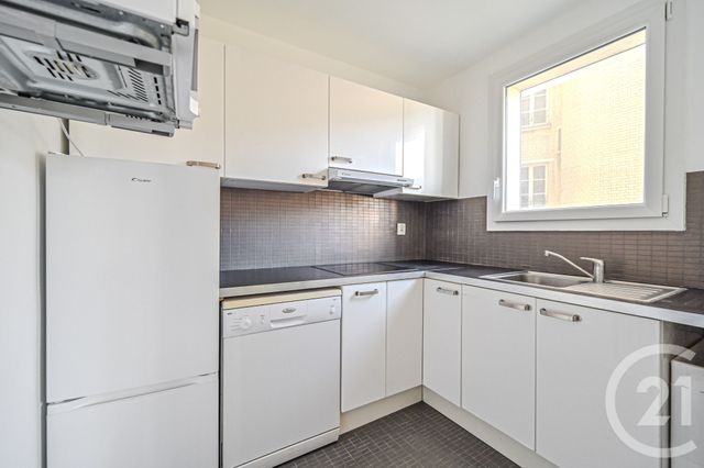 Appartement T2 à louer - 2 pièces - 35.7 m2 - PARIS - 75013 - ILE-DE-FRANCE - Century 21 République