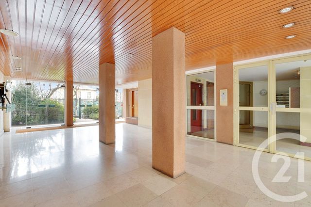 Appartement F4 à vendre - 4 pièces - 75.3 m2 - PARIS - 75020 - ILE-DE-FRANCE - Century 21 République