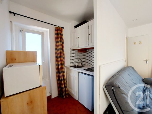 Appartement Studio à louer - 1 pièce - 18.13 m2 - PARIS - 75013 - ILE-DE-FRANCE - Century 21 République