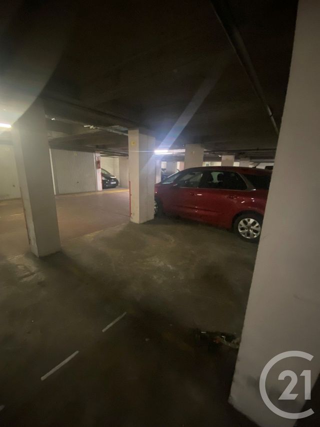parking à vendre - 11.0 m2 - PARIS - 75011 - ILE-DE-FRANCE - Century 21 République