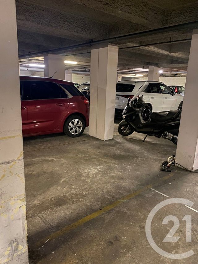 parking à vendre - 11.0 m2 - PARIS - 75011 - ILE-DE-FRANCE - Century 21 République