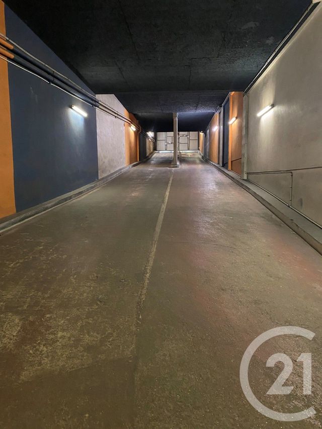 parking à vendre - 11.0 m2 - PARIS - 75011 - ILE-DE-FRANCE - Century 21 République