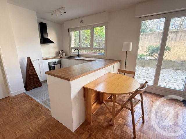 Appartement T2 à louer - 2 pièces - 42.45 m2 - PARIS - 75013 - ILE-DE-FRANCE - Century 21 République