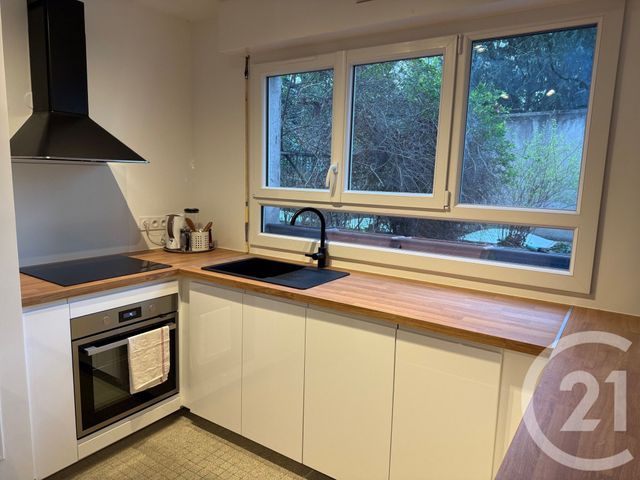 Appartement T2 à louer - 2 pièces - 42.45 m2 - PARIS - 75013 - ILE-DE-FRANCE - Century 21 République