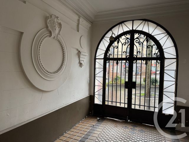 Appartement T3 à louer - 3 pièces - 42.52 m2 - PARIS - 75013 - ILE-DE-FRANCE - Century 21 République