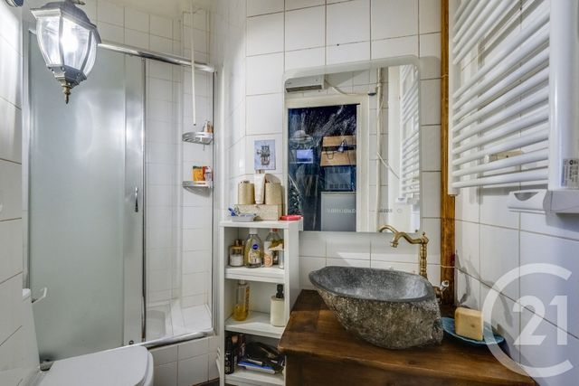 Appartement F1 à vendre - 1 pièce - 24.84 m2 - PARIS - 75018 - ILE-DE-FRANCE - Century 21 République