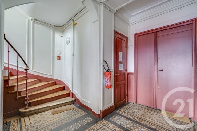 Appartement F1 à vendre - 1 pièce - 24.84 m2 - PARIS - 75018 - ILE-DE-FRANCE - Century 21 République