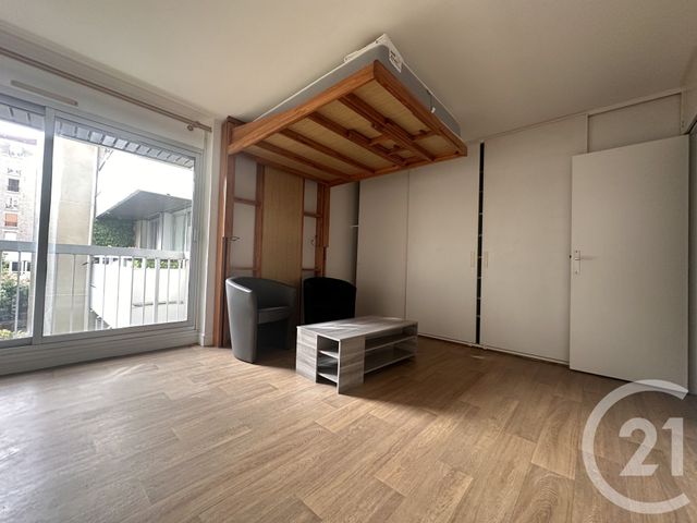 Appartement Studio à louer - 1 pièce - 32.99 m2 - PARIS - 75012 - ILE-DE-FRANCE - Century 21 République