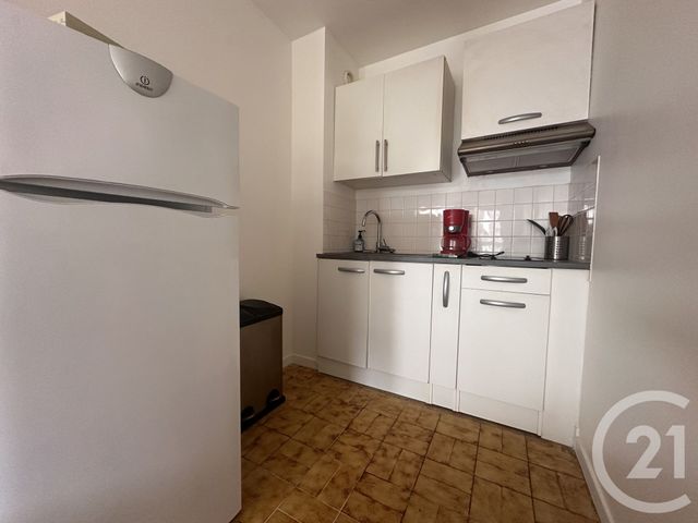 Appartement Studio à louer - 1 pièce - 32.99 m2 - PARIS - 75012 - ILE-DE-FRANCE - Century 21 République
