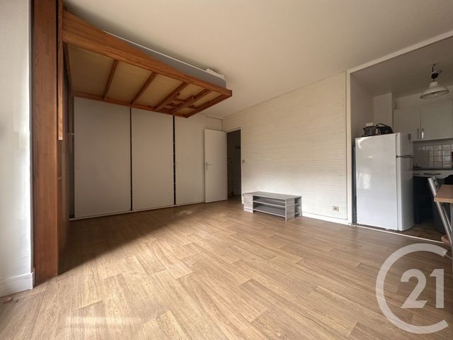 Appartement Studio à louer - 1 pièce - 32.99 m2 - PARIS - 75012 - ILE-DE-FRANCE - Century 21 République