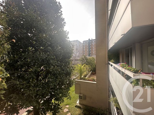 Appartement Studio à louer - 1 pièce - 32.99 m2 - PARIS - 75012 - ILE-DE-FRANCE - Century 21 République