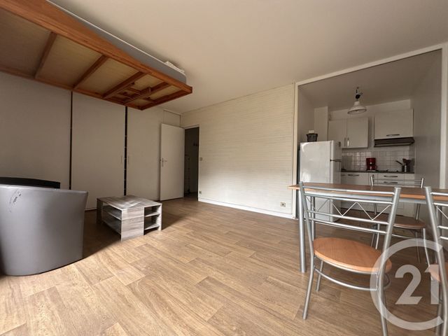 Appartement Studio à louer - 1 pièce - 32.99 m2 - PARIS - 75012 - ILE-DE-FRANCE - Century 21 République