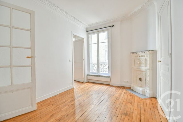 Appartement T2 à louer - 2 pièces - 34.08 m2 - PARIS - 75013 - ILE-DE-FRANCE - Century 21 République